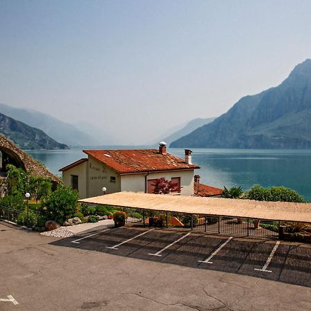Studio Zu - Lakeside Apartment Riva di Solto Exterior foto