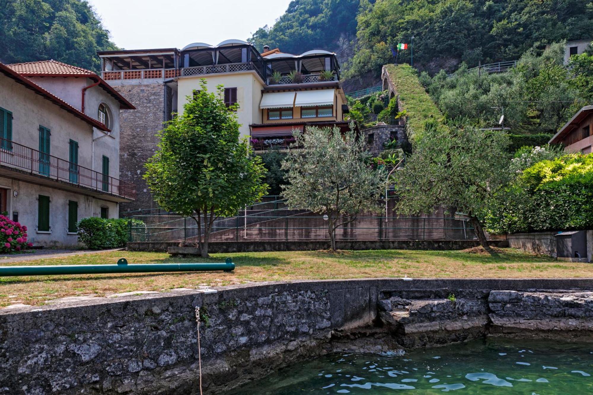 Studio Zu - Lakeside Apartment Riva di Solto Exterior foto