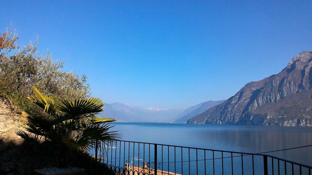 Studio Zu - Lakeside Apartment Riva di Solto Exterior foto